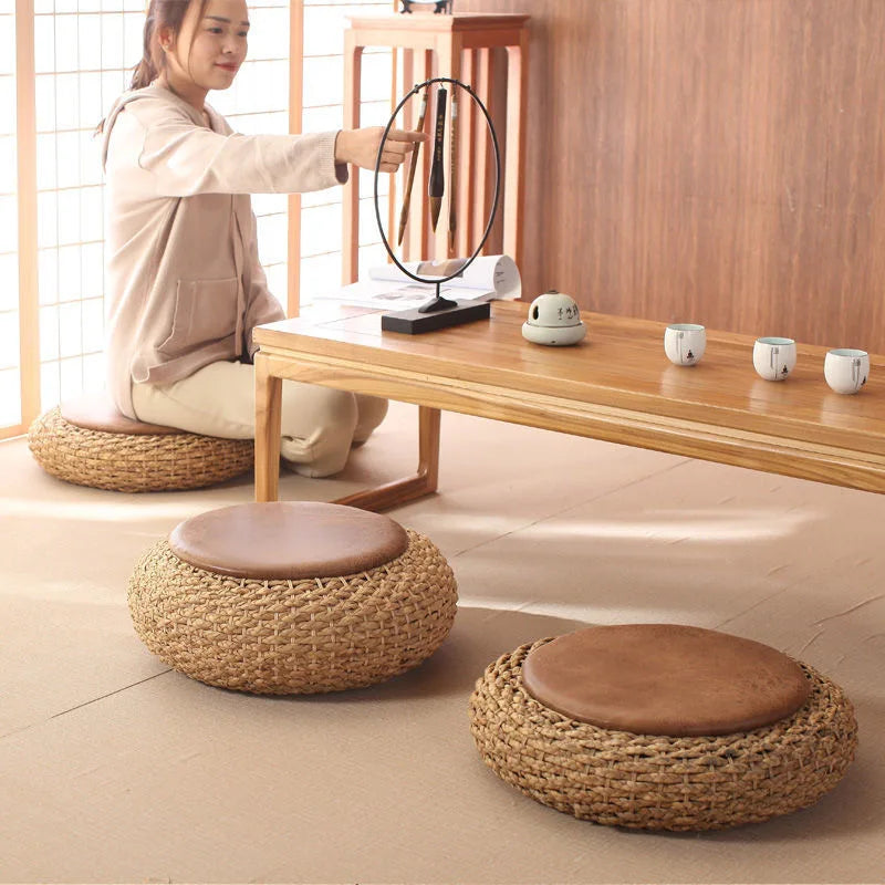 Knitted Round Pouf Ottoman | Rustic Straw & PU Leather Seat Pad Floor Stool for Yoga, Meditation & Tatami Living Room, 40/50/60cm