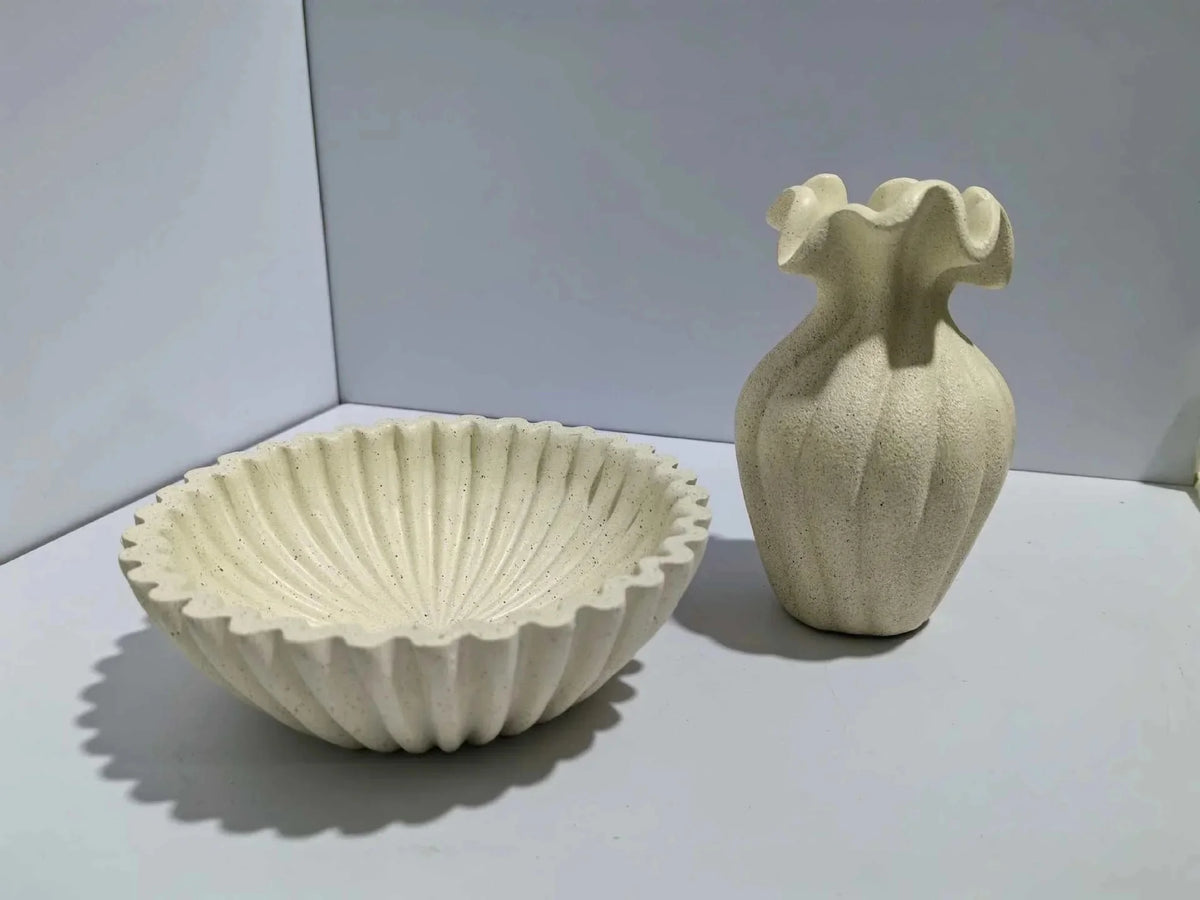 Decorative Lotus Leaf Bowl for Living Room Coffee Table & Shelf | Sculptural Resin Centrepiece with Grooved Rim | Modern Home Decor Gift