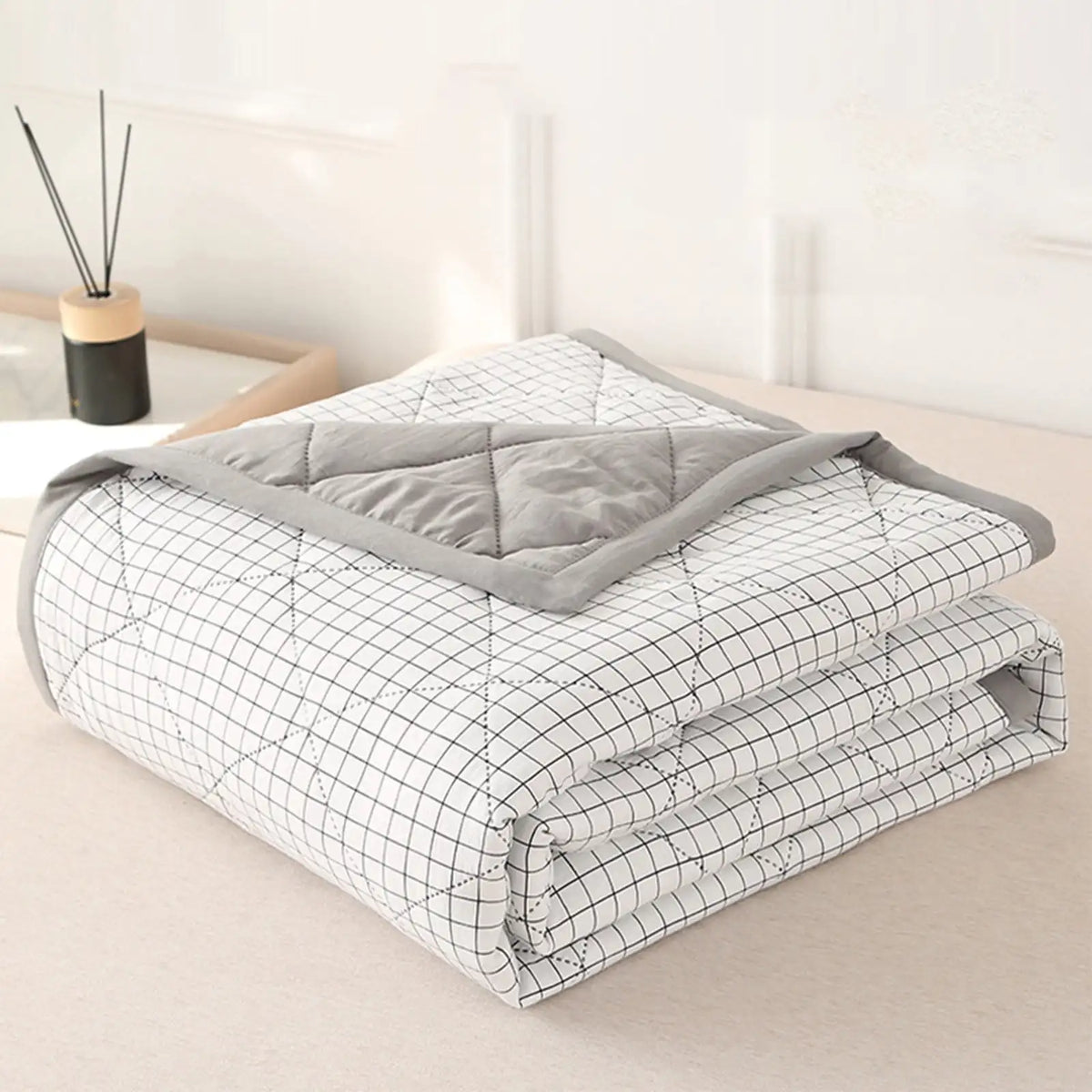 Lightweight Plaid Quilt for Bed & Sofa | Soft Washed Summer Comforter & Bedspread | Cozy Bedroom Decor in 5 Colours, 150x200 to 200x230cm