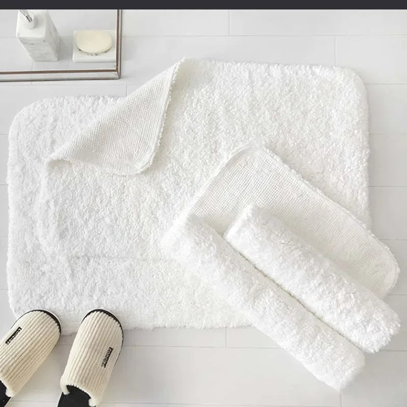 Cotton Bath Mat for Bathroom & Shower | Thick Plush Hotel Style Bath Rug | Absorbent Anti Slip Floor Mat in White, 40x60cm