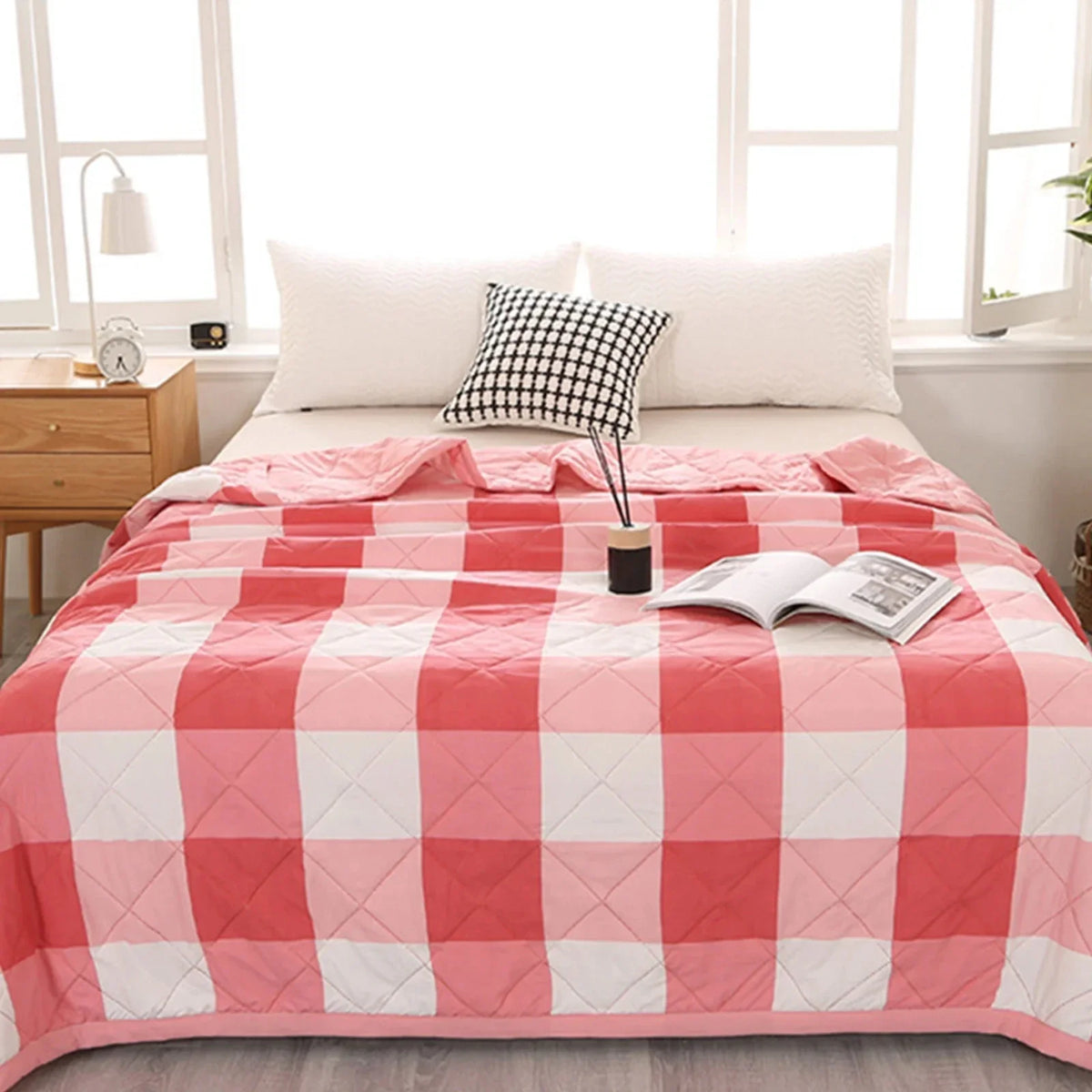 Lightweight Plaid Quilt for Bed & Sofa | Soft Washed Summer Comforter & Bedspread | Cozy Bedroom Decor in 5 Colours, 150x200 to 200x230cm
