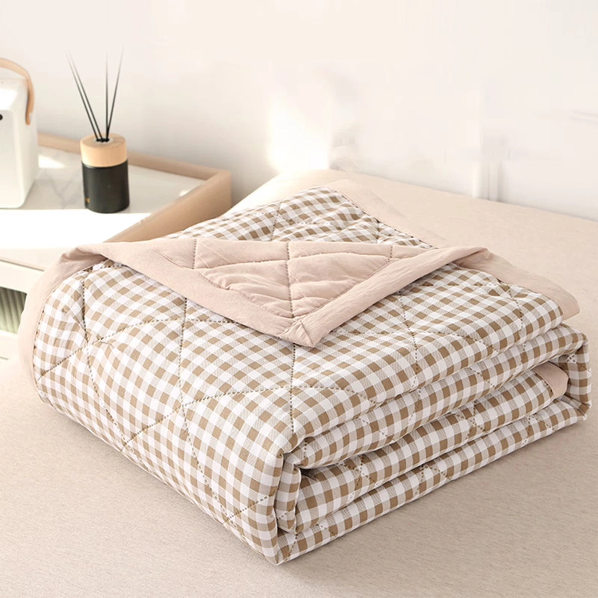 Lightweight Plaid Quilt for Bed & Sofa | Soft Washed Summer Comforter & Bedspread | Cozy Bedroom Decor in 5 Colours, 150x200 to 200x230cm