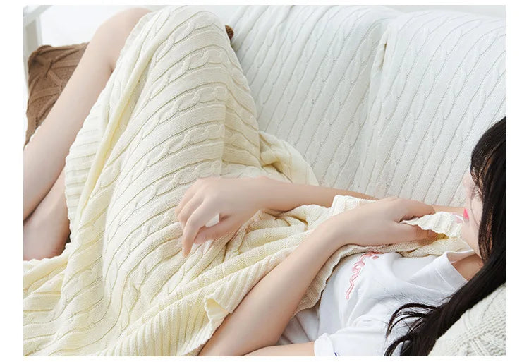 Cotton Cable Knit Throw Blanket for Bed & Sofa | Heavyweight Soft Knitted Blanket | Classic Cozy Bedroom Decor | 2 Sizes, 8 Colours