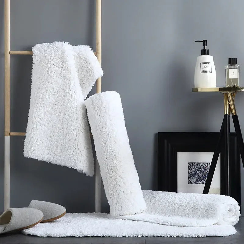 Cotton Bath Mat for Bathroom & Shower | Thick Plush Hotel Style Bath Rug | Absorbent Anti Slip Floor Mat in White, 40x60cm