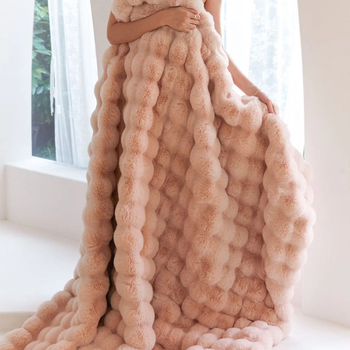 Faux Fur Bubble Throw Blanket for Bed & Sofa | Ultra-Soft Plush 3D Texture | Cozy Winter Bedroom Decor | 5 Sizes, 5 Colours