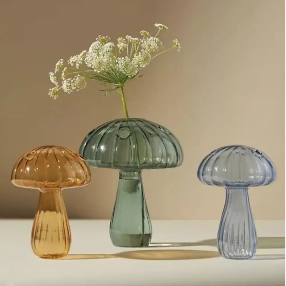 Mushroom Glass Vase for Desk, Shelf & Windowsill | Hydroponic Plant & Bud Vase | Colourful Modern Home Decor Ornament in 12 Colours