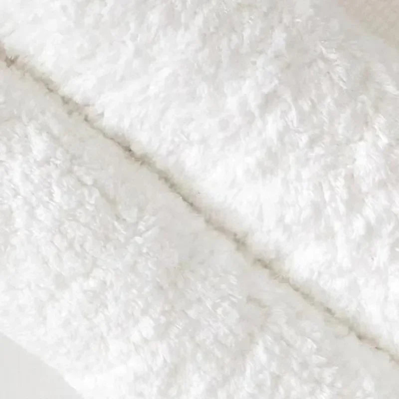 Cotton Bath Mat for Bathroom & Shower | Thick Plush Hotel Style Bath Rug | Absorbent Anti Slip Floor Mat in White, 40x60cm